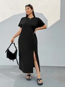 Solflare Casual Versatile Black Split Short Sleeve Plus Size Dress