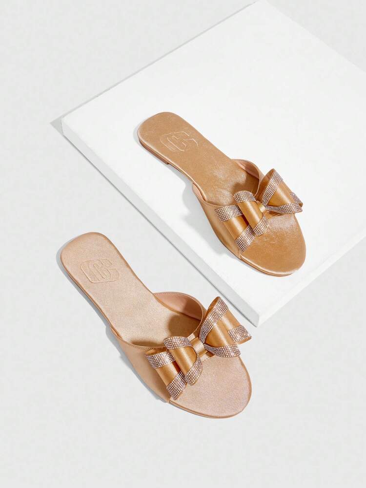 CUCCOO SZL Champagne Satin Color Block Rhinestone Bow Decor Fashion Beach Sandals For Women, Elegant Romantic Summer Flat Slippers