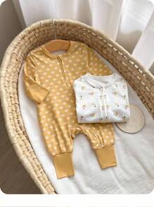 SHEIN 2pcs Newborn Baby Girl Cute Casual Knit Floral Polka Dot Long Sleeve Romper Set