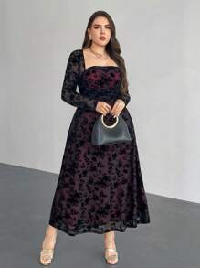 Firerie فستان طويل أنيق للنساء ذوات الحجم الكبير مزين بالشبك المخمل، فستان طويل أنيق بأكمام طويلة وياقة مربعة/فستان ضيق مطوي بخصر متباين باللونين الأحمر والأسود/فستان طويل بأكمام طويلة للنساء ذوات الحجم الكبير/فستان أنيق للمعلمات