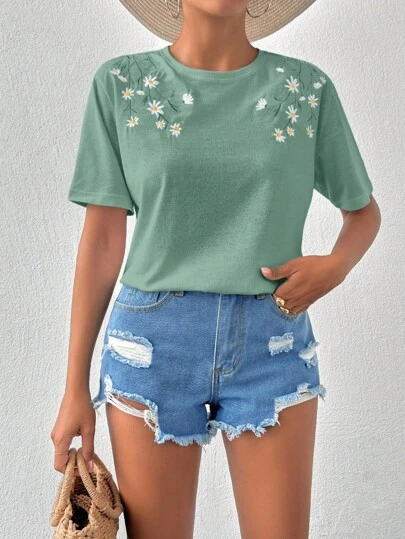 EURMUSE 100% katoenen T-shirt met bloemenborduursel op de schouder, ronde kraag