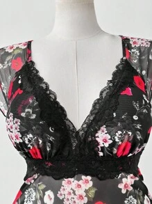 Sunspun 女士V领蕾丝拼接印花短袖T恤，修身腰部设计，优雅度假外出，夏季 - 彩色 - 查看 4