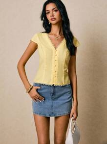 Poéselle 女士纯色撞色蕾丝V领短袖单排扣衬衫 - 黃色 - 查看 2