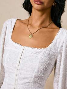 Poéselle Áo nữ dệt kim jacquard, cài móc vai, tay dài, màu trắng, kiểu dáng dễ thương, phù hợp đi làm, màu trơn, khoét eo, ôm sát, cổ vuông, màu trắng, phong cách Fairycore, mùa thu đông, công sở. - trắng - Xem 5