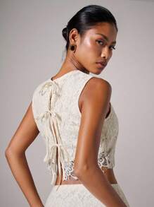 COSMINA 四季两件套女士优雅无袖蕾丝上衣和裙子，女士休闲套装，生日装，婚礼宾客礼服，外出装 - 白色 - 查看 1