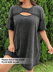 SHEIN EZwear Vestido de talla grande para mujer con cuello de encaje y encaje con copos de nieve y aspecto desgastado de chiffon - Negro - Ver 1