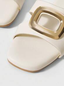 Sleekvia Sandales plates décorées de métal pour femmes, style décontracté d'été