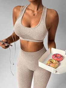 Easithlete 女士纯色圆领无袖上衣和松紧腰宽松长裤运动套装健身女士套装 - 咖啡棕 - 查看 6