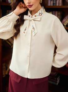 Vintamour 复古经典优雅女式刺绣系带衬衫，修身长袖衬衫，杏色