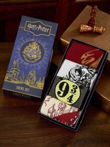 HARRY POTTER X SHEIN 4 Paar weiche und atmungsaktive, feuchtigkeitsableitende Lässig Herren Crew Socken mit modischen schwarz-weißen Crew Socken, verstärkte Zehenpartie und Ferse für Haltbarkeit, Unisex für Herren und Damen, Ganzjahresmodell, alles passend