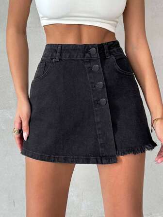 100%Cotton SHORT WITH SKIRT BUTTON RAW EDGE