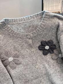 Franclia Áo len cardigan dệt kim mềm mại thiết kế hoa thanh lịch mới dành cho phụ nữ nhỏ nhắn, quần áo len dệt kim mùa thu/đông cho trường đại học vải mùa thu dành cho phụ nữ - Xám - Xem 4