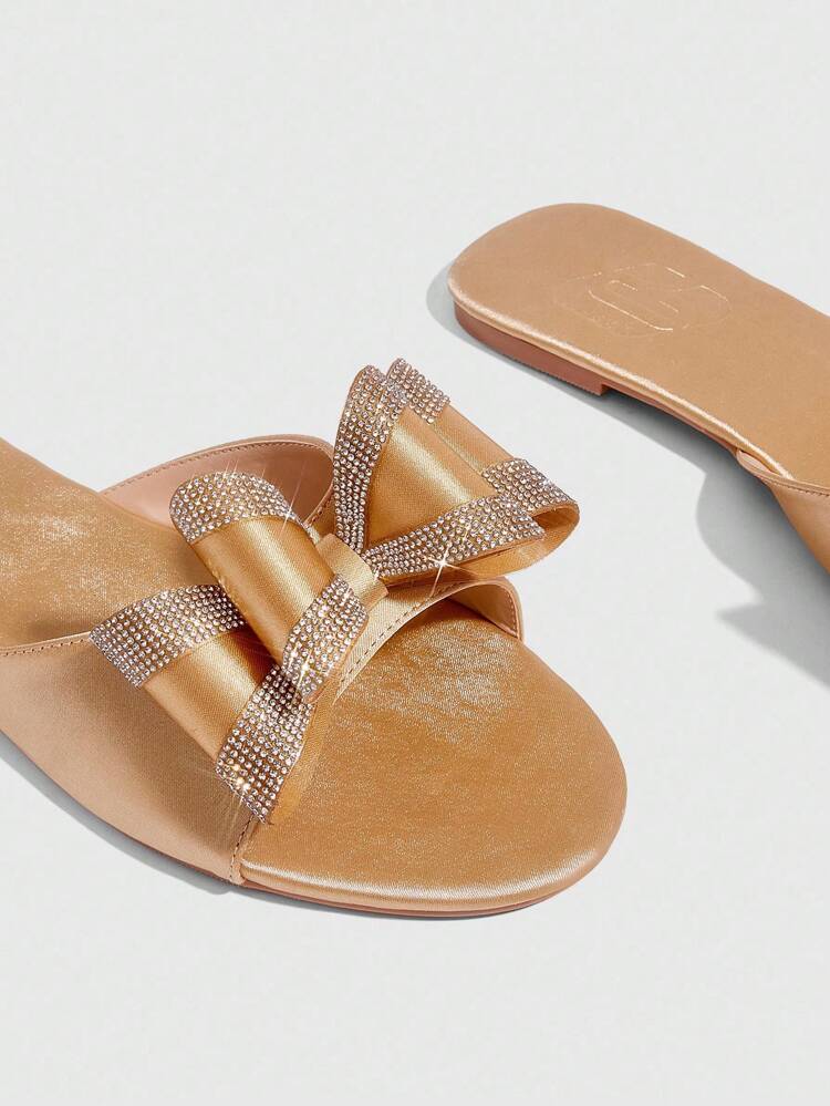 CUCCOO SZL Champagne Satin Color Block Rhinestone Bow Decor Fashion Beach Sandals For Women, Elegant Romantic Summer Flat Slippers