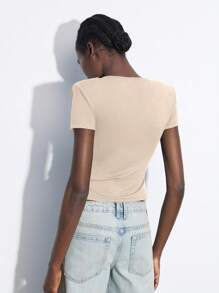 Maija Damen-T-Shirt mit 3D-Blumendekor und ausgehöhlten kurzen Ärmeln, modisch und vielseitig für den Sommer