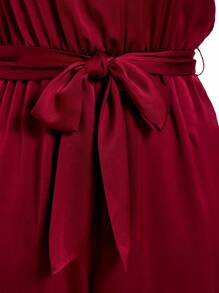 Ellevyn Elegancki damski bordowy satynowy kombinezon z okrągłym dekoltem i wiązaniem w talii, szerokimi nogawkami, uniwersalny na okazje, jesienne ubrania damskie, stroje wakacyjne