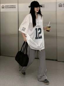 DAZY 女士缎面丝滑 V 领宽松插肩袖 T 恤 - 銀色 - 查看 5