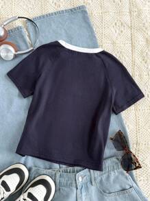 SHEIN Áo thun cotton bó sát co giãn cổ tròn cho bé gái tuổi teen, màu đỏ tía, phong cách đại học, họa tiết khẩu hiệu ruy băng, vá vá - Màu xanh hải quân - Xem 2