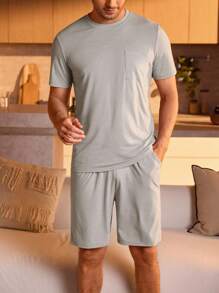 Manfinity Underwear&Sleepwear Basics 純色短袖t卹和短褲男士休閒居家服裝,適用於夏季