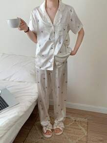 1 套青少年女孩蝴蝶结和波尔卡圆点印花白色短袖开衫和裤子柔软家居服女士睡衣套装纽扣睡衣套装 - 白色 - 查看 6