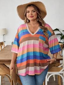 SHEIN CURVE+ Curve 大码/秋装/秋季女装/女冬装/冬装大码女式 V 领撞色条纹宽松休闲短袖 T 恤带口袋，适合夏季 - 彩色 - 查看 6