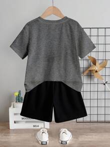SHEIN 2件套男童休闲短袖短裤套装，适合夏季 - 深灰色 - 查看 4