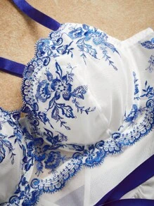 Spicy Aura 2pcs Set Plus Size Mesh Embroidered Teddy Lingerie With Belt - Blue and White - View 5