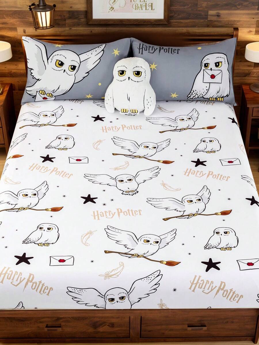 HARRY POTTER X SHEIN 1pc Hedwig Flying Broomstick Print Bedsheet, Fits Twin/Full/Queen/King Size Beds, Soft & Breathable, Machine Washable - White - View 1