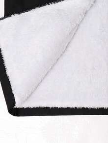 SHEIN Tween-Jungen Lässiger College-Stil, bequem und modisch, praktische Kapuzenjacke aus weichem Fleecestoff mit mehreren Taschen, geeignet für Herbst und Winter, geeignet für den Alltag, zum Spielen im Freien, in der Schule, für Straßenfotografie, Partys und zu Hause.