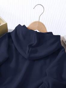 SHEIN 一件男童休闲校园风舒适时尚简约实用柔软压纹卫衣，适合春夏秋冬日常穿着、上学、户外活动和运动。 - 藏蓝色 - 查看 5