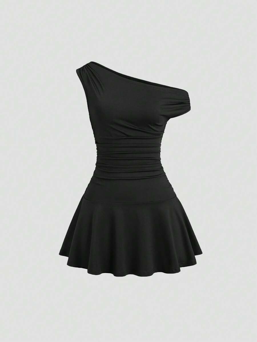 Sweetra 女士优雅通勤不对称领纯色短款连衣裙 - 黑色 - 查看 1