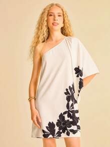 CAJUNI Robe mini femme à manches asymétriques à volants imprimé floral, noir et blanc, pour vacances d'été