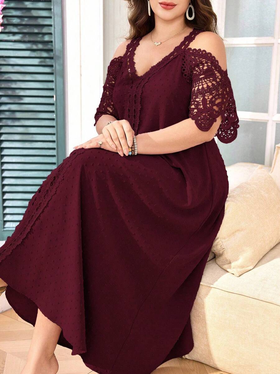 Lacomfia Vestido Solto Elegante Tamanho Plus com Decote em V, Manga Curta, Recortes a Laser e Renda - Vinho - Visão 1