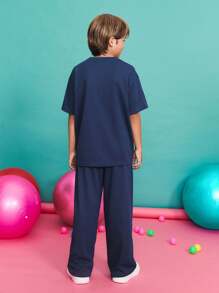 SHEIN 青少年男孩休闲宽松舒适圆领短袖T恤和裤子套装