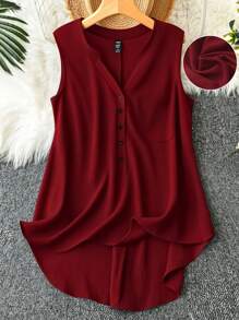 EMERY ROSE 大码纯色缺口领口纽扣休闲无袖衬衫 - 酒紅色 - 查看 1