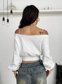 Coolane Sudadera corta blanca con gráficos vintage para mujer, ideal para conciertos, festivales, salir, ferias renacentistas y uso diario - Blanco - Ver 4