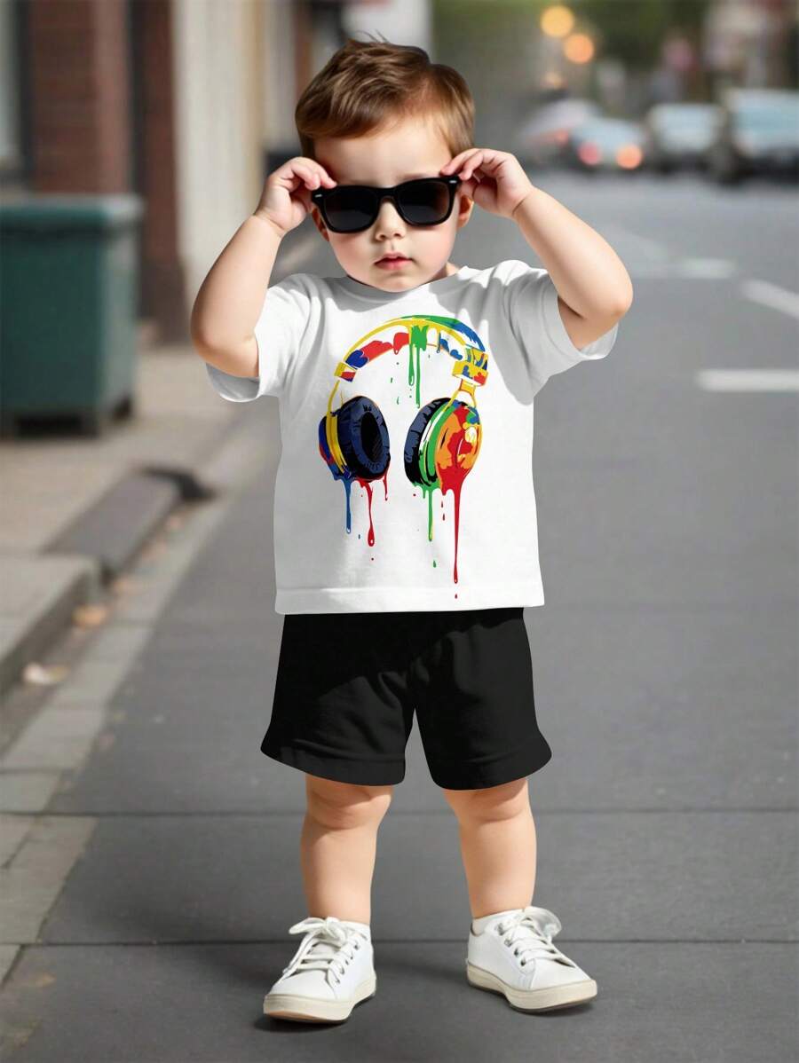 SHEIN Young Boy Casual Cartoon Headphone Print Short Sleeve T-Shirt And Shorts Set, Suitable For Summer