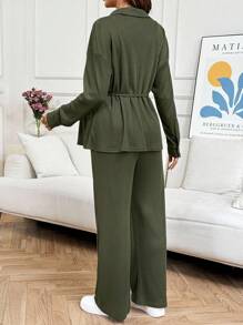 SHEIN 2 peças Conjunto de Maternidade: Jaqueta de Manga Longa com Ombros Caídos e Botão Único na Cor Sólida e Calça com Cintura Ajustável, Casual