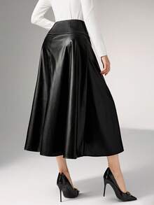 Heiryn Minimalist & Fashionable Berry-Colored PU Leather Skirt For Women - Black - View 5