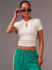 Athîral Women Solid Color Ruffle Fitted Hooded Short Sleeve Sweater,Sports Girls,Going Out Tops,Streetwear,Autumn,Winter Clothes