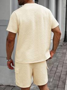 Manfinity CasualCool Conjunto casual de camiseta de manga corta con estampado de olas y rayas en relieve y pantalones cortos para hombre talla grande - Albaricoque - Ver 5