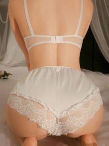 Cute-Sweet White Fabric Plain Boyshort Briefs With Contrast Lace And Bow Detail Medium Stretch - White - View 4