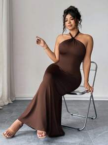 SHEIN PETITE CURVE Đầm suông cổ yếm đuôi cá màu trơn cỡ lớn cho nữ thanh lịch - Cà phê nâu - Xem 1