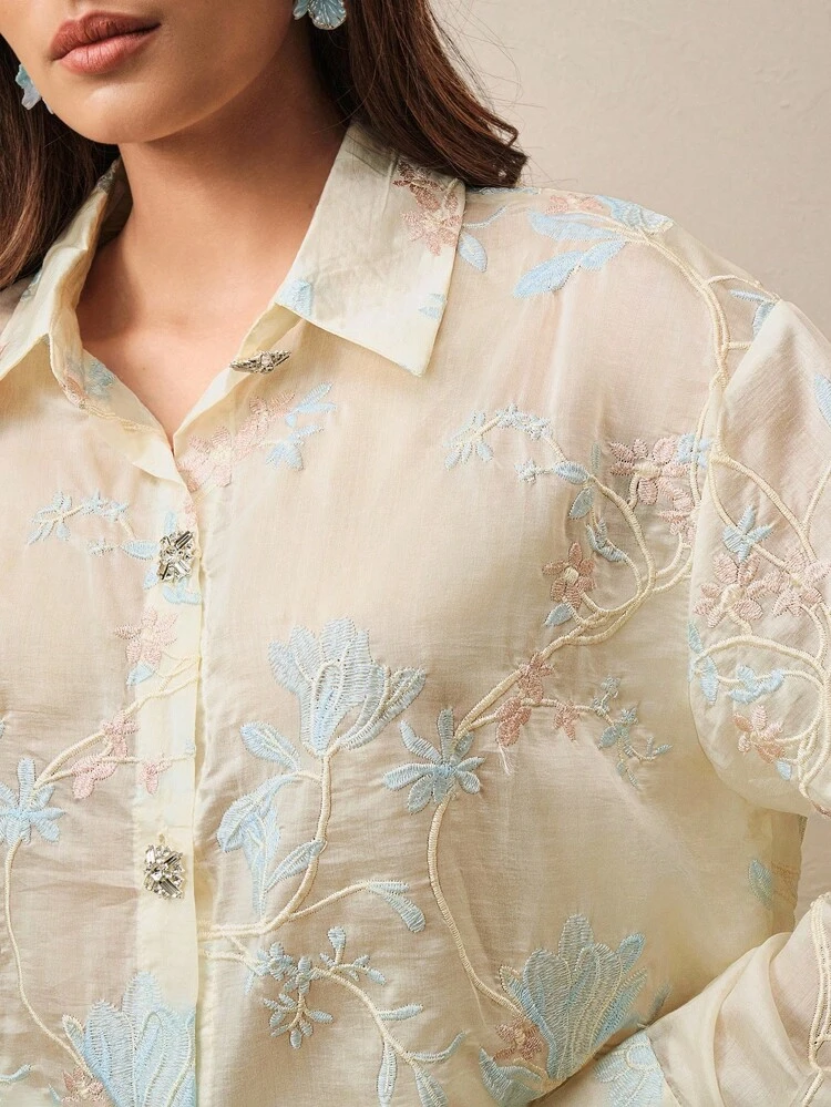 Anewsta Elaire Women's Elegant Embroidered Long Sleeve Collar Design Apricot Blouse, Suitable For Summer Vacation