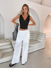 Roylia V领无袖镂空刺绣休闲衬衫 - 黑色 - 查看 5