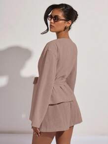 COSMINA Bộ 2 món áo sơ mi tay loe màu trơn đơn giản dành cho nữ công sở và quần short - Hồng - Xem 2