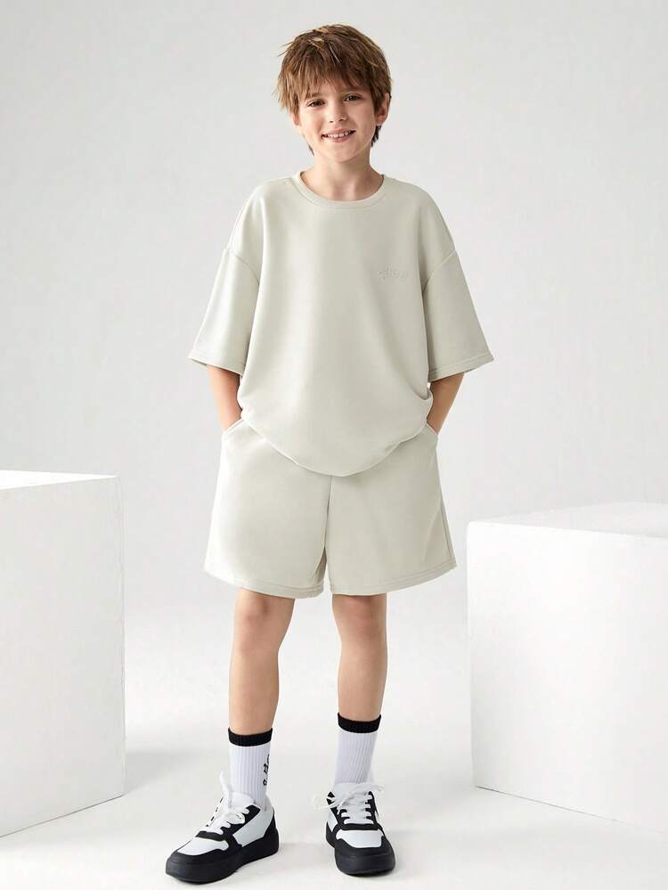 JNSQ Bộ áo hoodie và quần short thể thao ngoài trời thường ngày cho bé, áo thun cổ tròn in chữ ngộ nghĩnh cỡ lớn và quần short - Màu Khaki - Xem 4