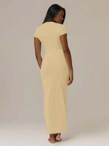 MUSERA 柔软如黄油般的短袖修身连衣裙，基础款休闲夏季可爱女装假日款 - 杏色 - 查看 3