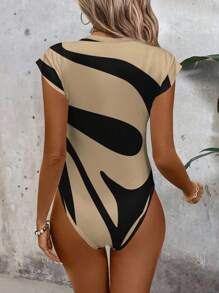 SHEIN LUNE 女士休闲几何印花圆领连体衣，适合春夏穿着，适合外出休闲穿着。 - 彩色 - 查看 2