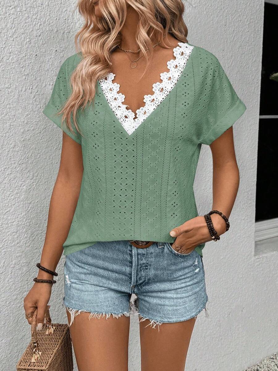 EMERY ROSE 女式加大码 V 领蕾丝边提花针织短袖 T 恤 - 綠色 - 查看 1