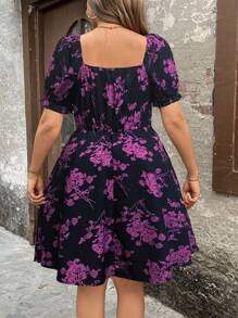Pretty and Ole Plus Size Women Floral Print V-Neck Short Sleeve Knee-Length Dress - Purple - View 5